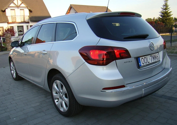 Opel Astra cena 33790 przebieg: 160773, rok produkcji 2013 z Praszka małe 667